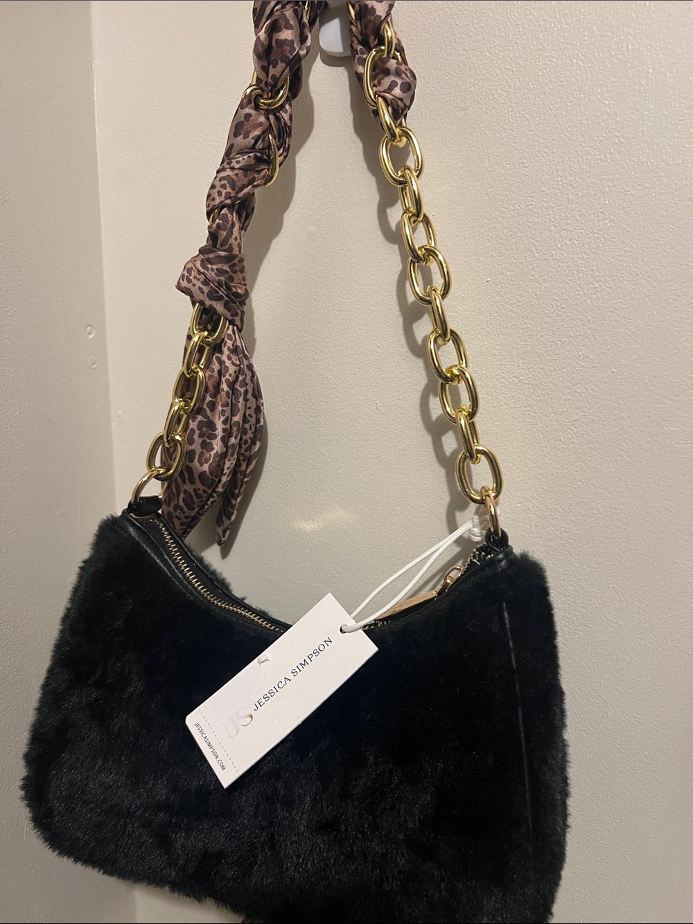 NWT Jessica Simpson Black Faux-Fur Shoulder Bag Purse with gold & Leopard Scarf